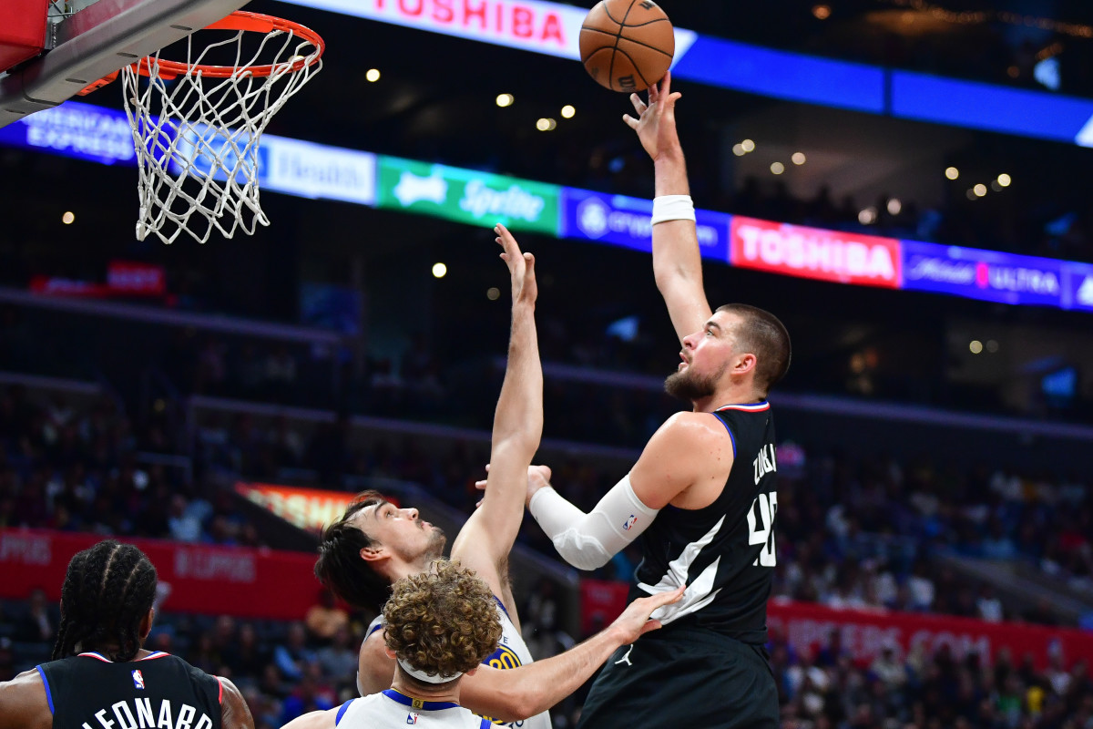 Photo: warriors vs clippers player props