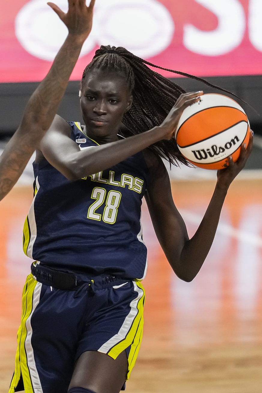 Photo: la sparks vs dallas wings prediction