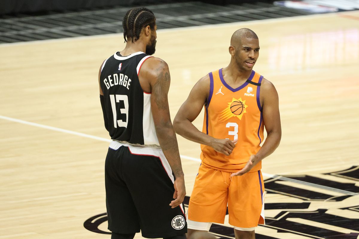 Photo: suns vs clippers game 4