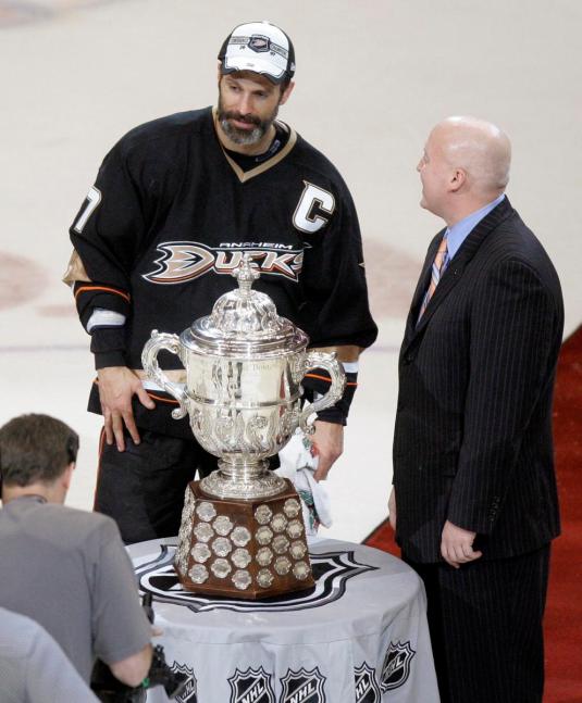 Photo: nhl western conference championship trophy