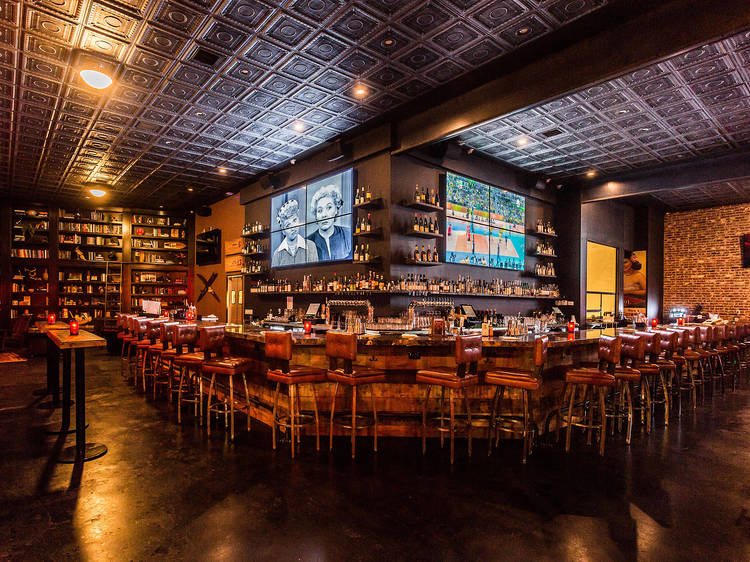 Photo: best sports bars in downtown la