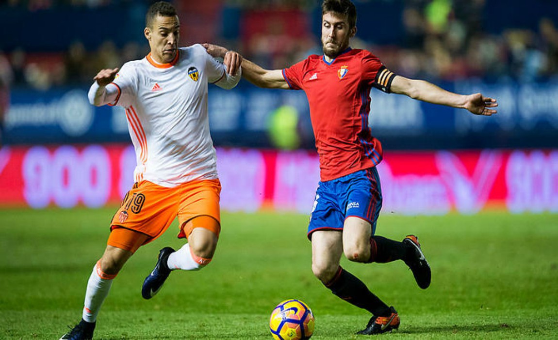 Photo: valencia vs osasuna