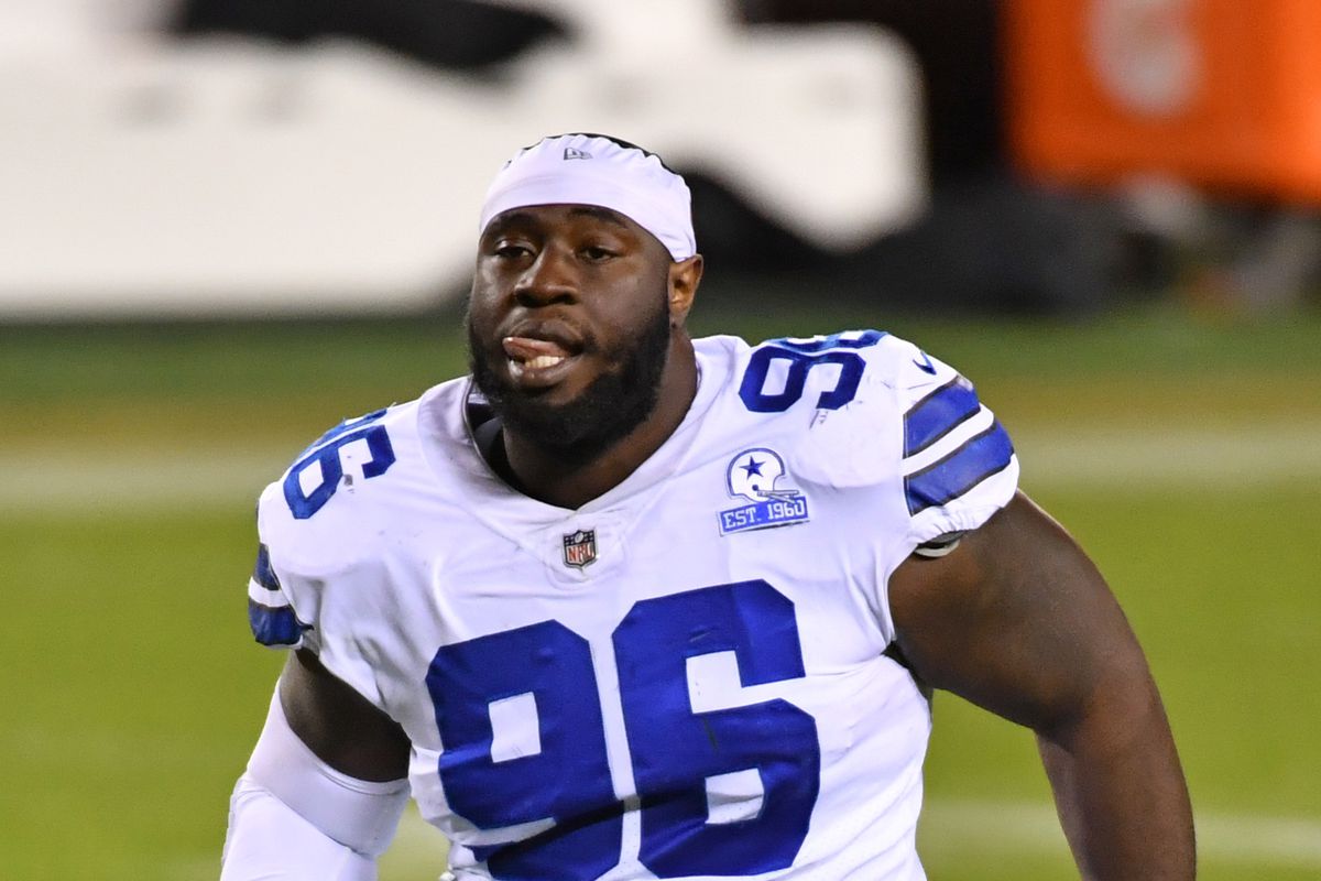 Photo: cowboys defensive tackle