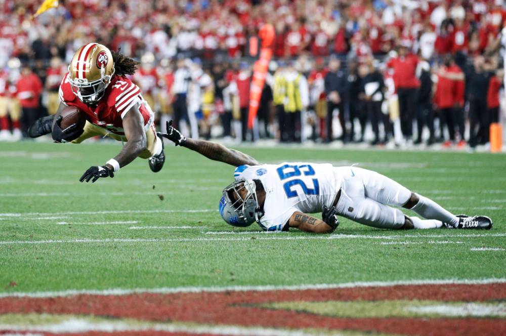 Photo: niners vs lions line