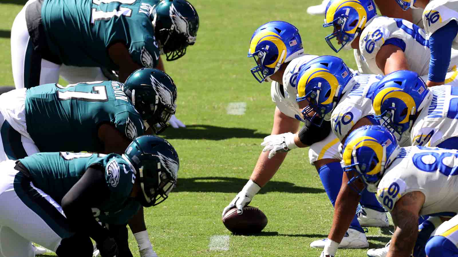 Photo: eagles rams spread