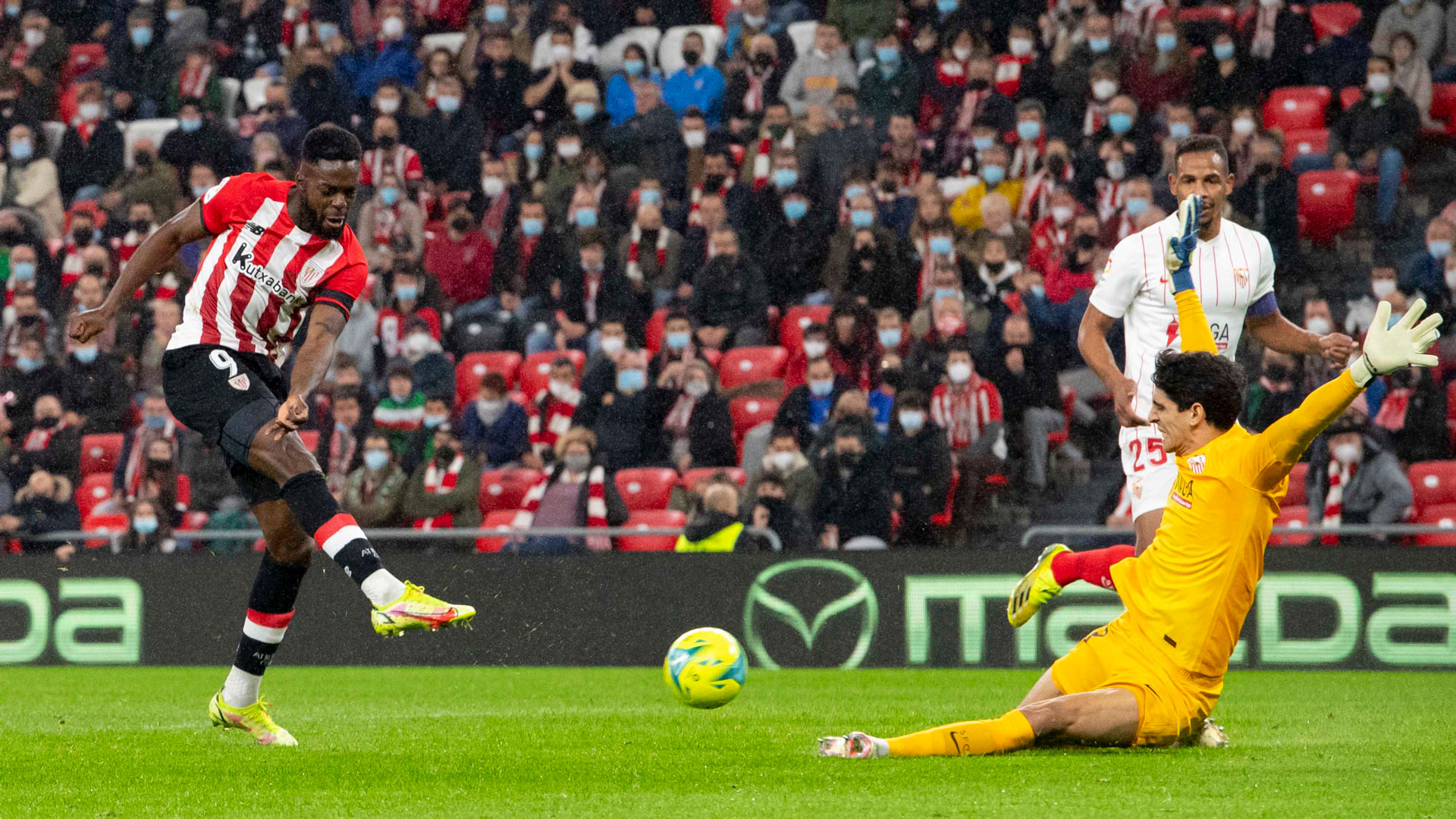 Photo: sevilla fc vs athletic bilbao matches