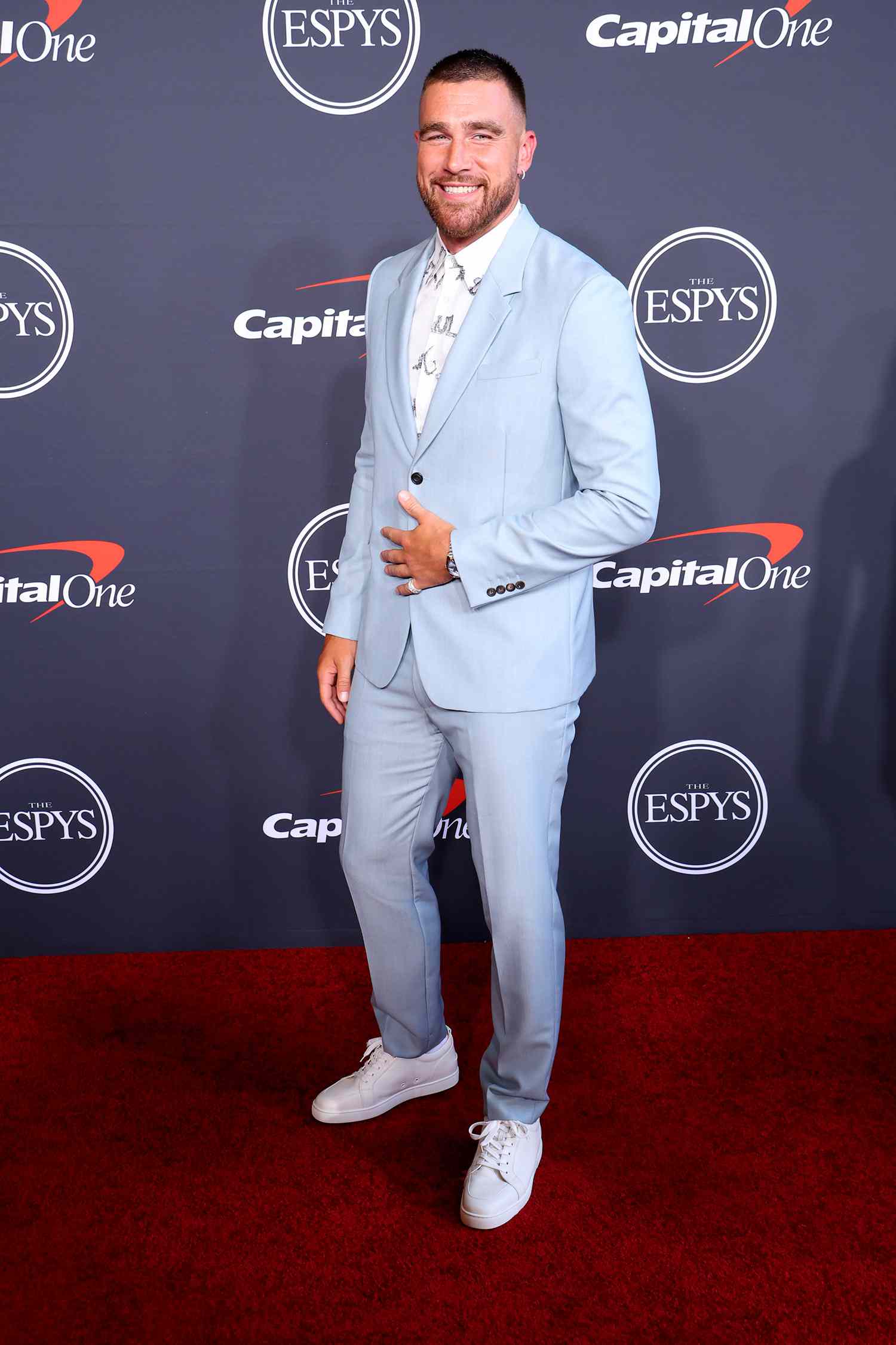 Photo: travis kelce normal clothes