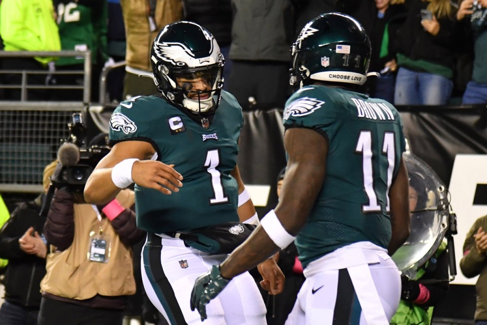 Photo: eagles over under wins