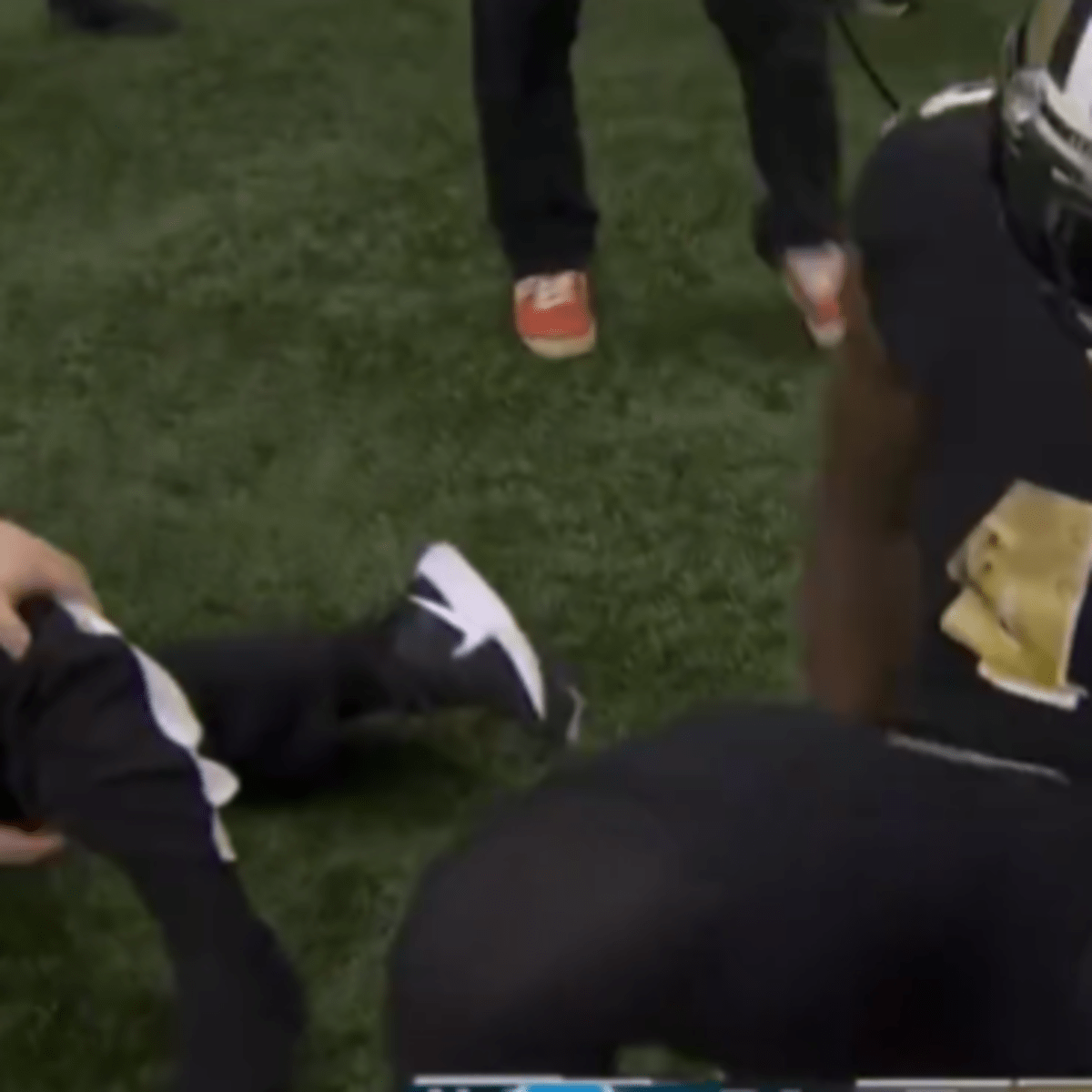 Photo: saints vs lions injury