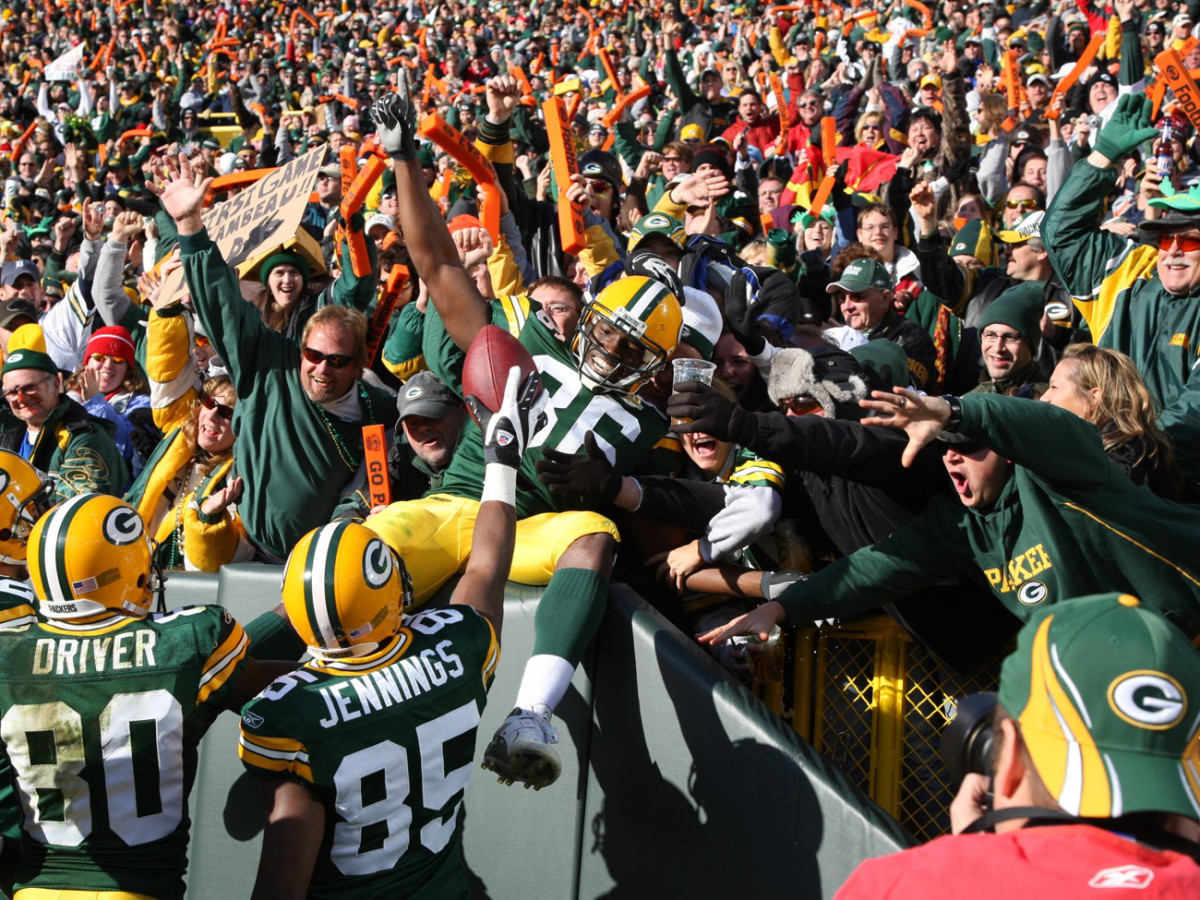 Photo: how high is the lambeau leap