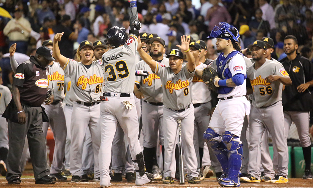 Photo: aguilas dominican republic baseball