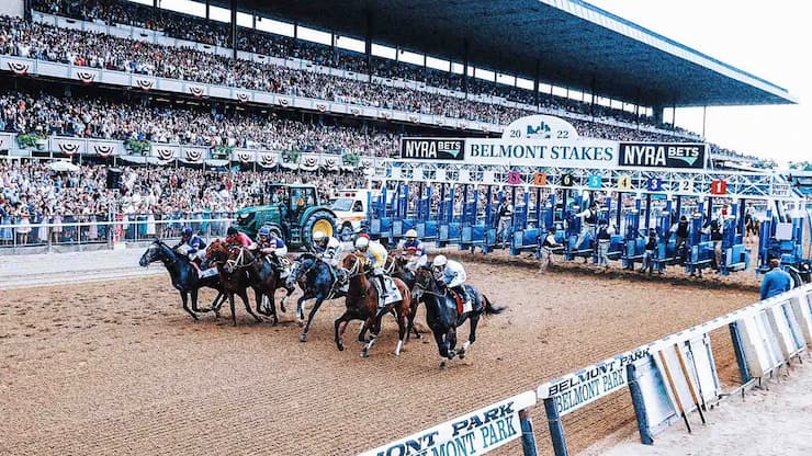 Photo: belmont race betting