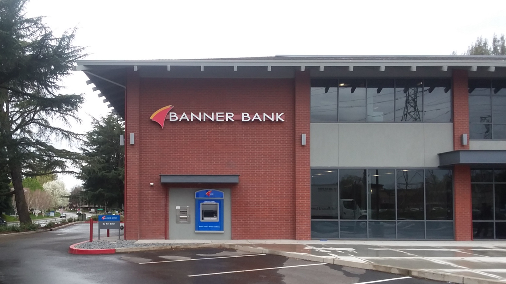 Photo: banner bank davis