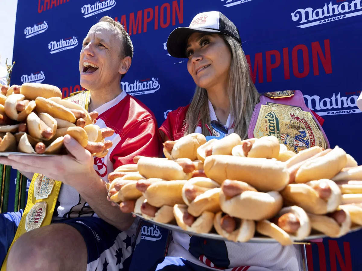 Photo: what is the prize for hot dog eating contest