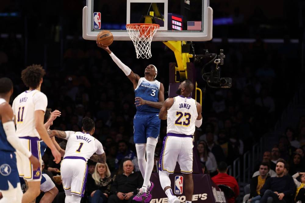 Photo: lakers vs kings player props