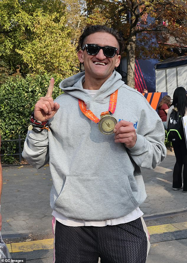 Photo: casey neistat marathon time