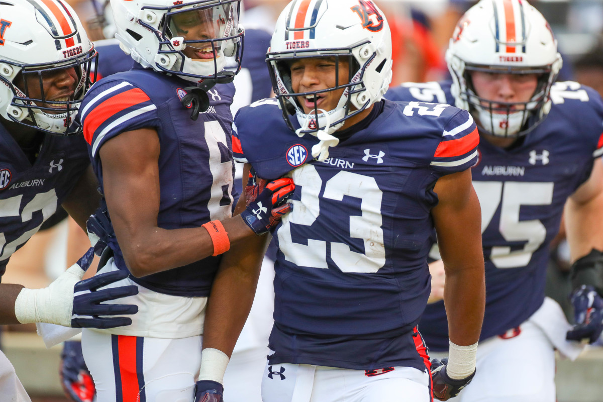 Photo: auburn cal betting line