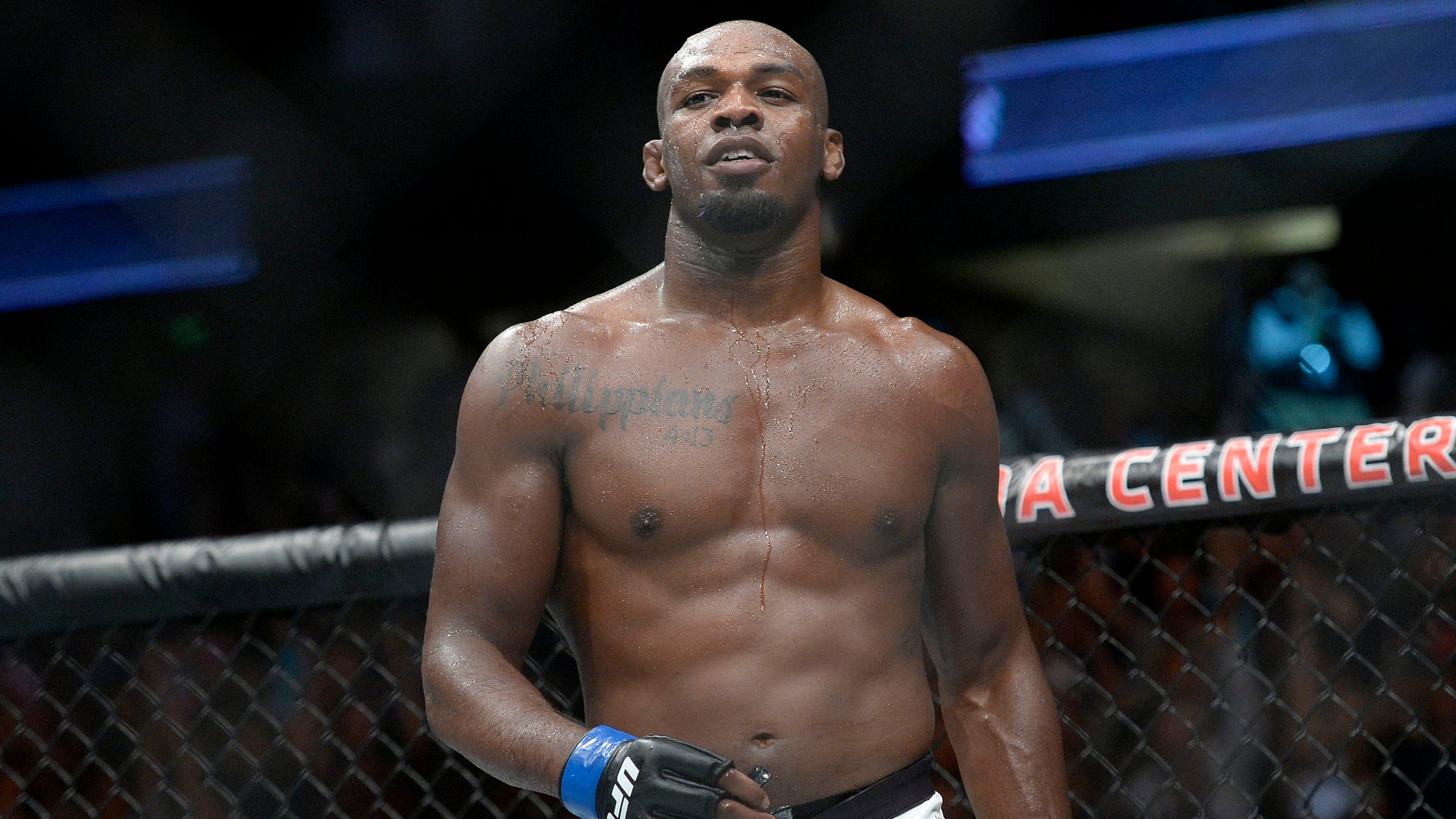 Photo: how much money did jon jones make