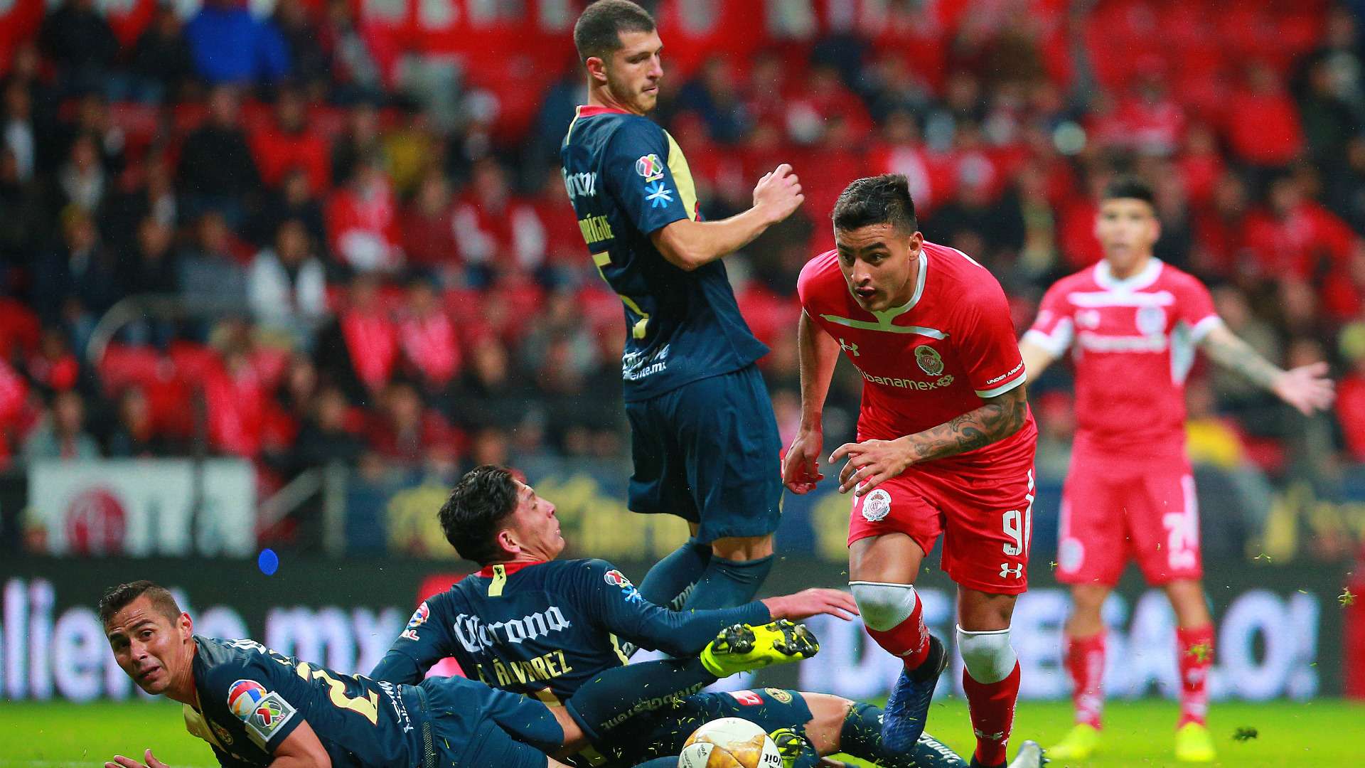 Photo: america club vs toluca