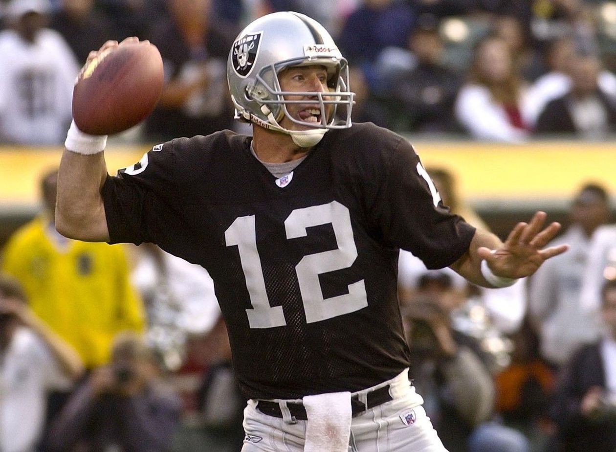 Photo: oldest quarterback to win a superbowl
