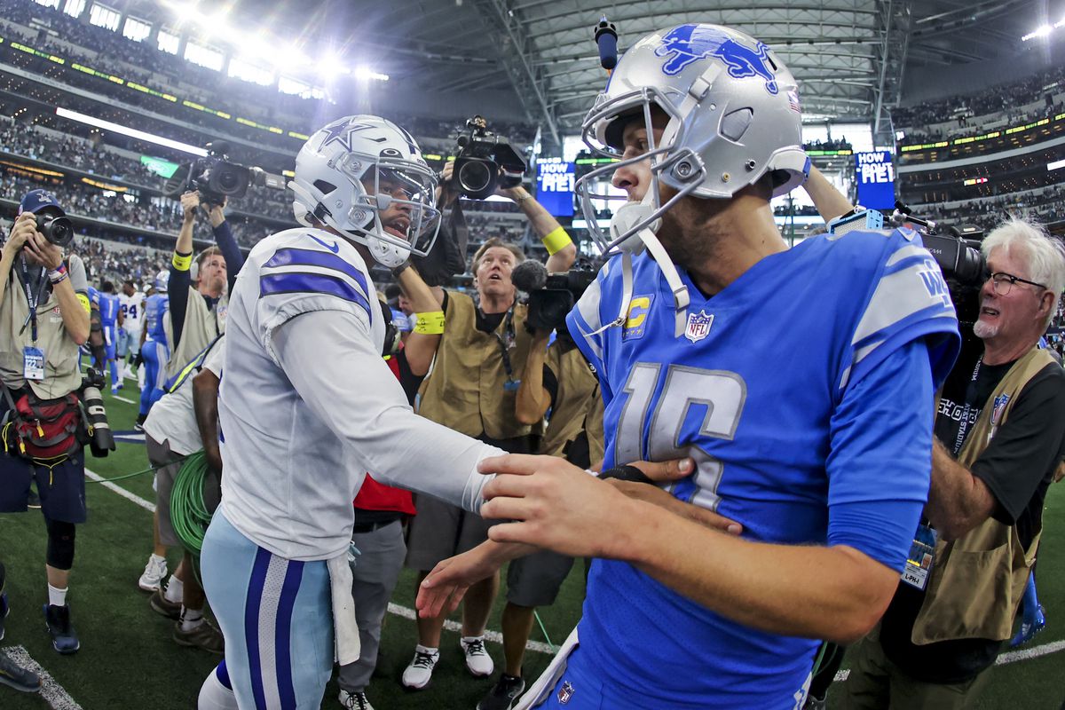 Photo: lions cowboys spread