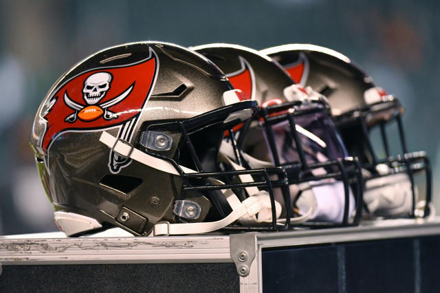 Photo: buccaneers cap space