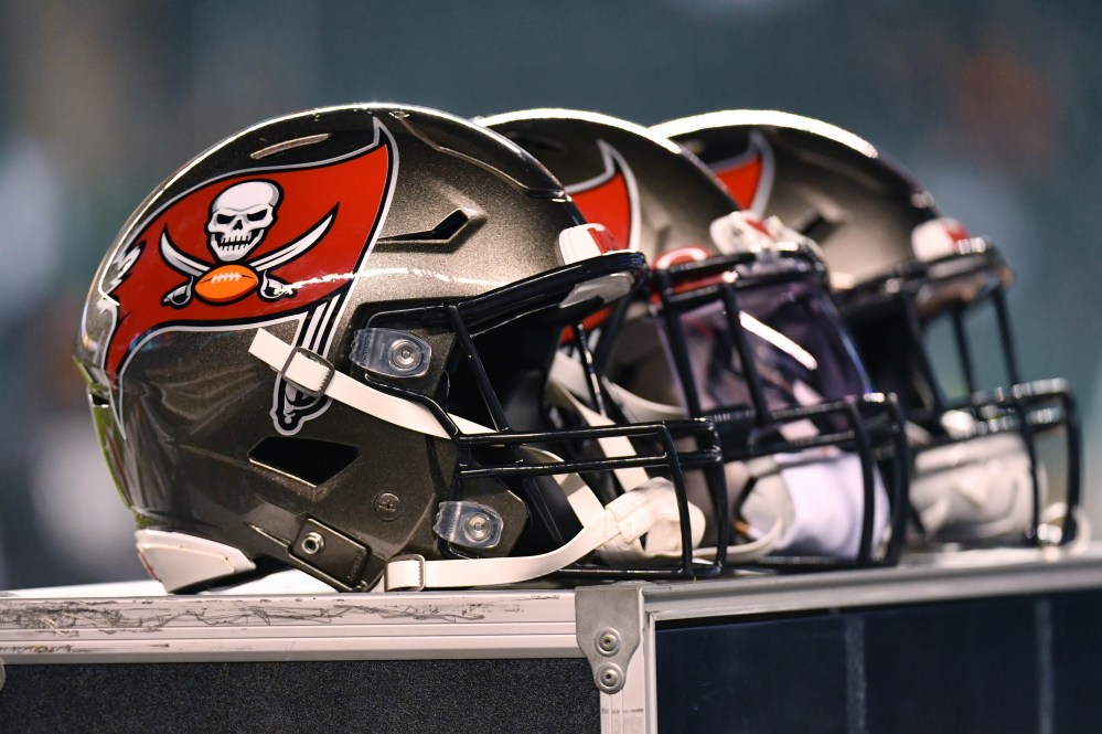 Photo: buccaneers point spread