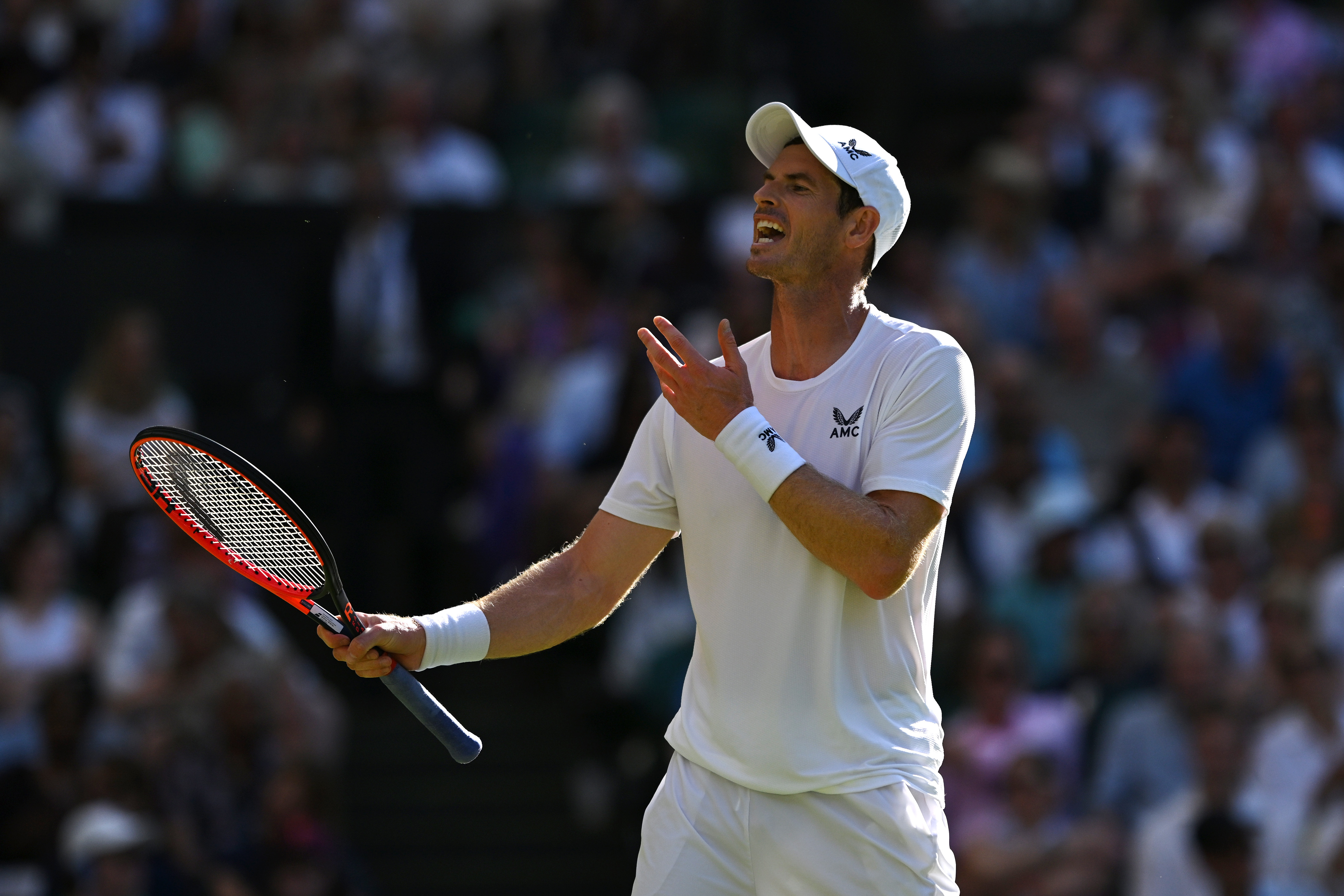 Photo: tennis match suspended meaning