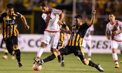 Photo: the strongest vs river plate