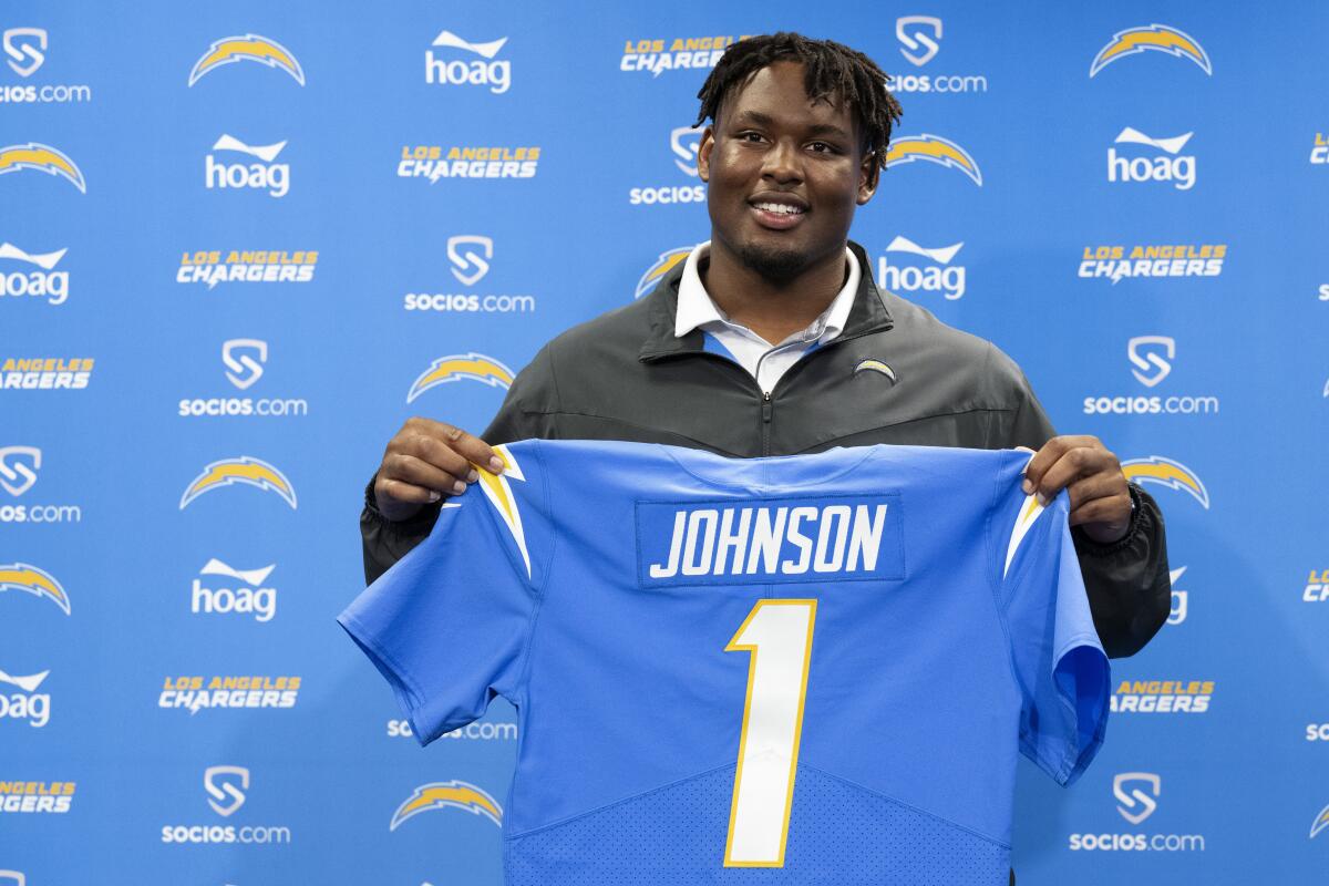 Photo: chargers 1st round draft pick