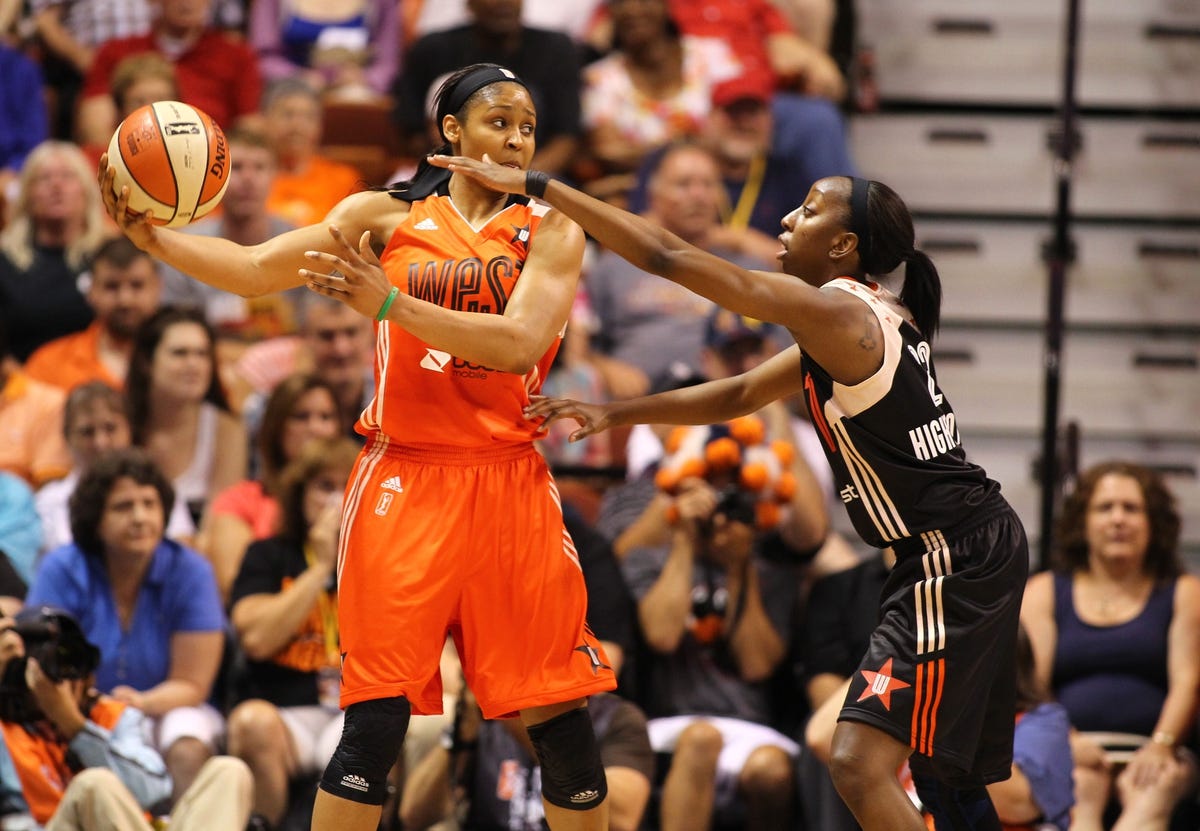 Photo: connecticut sun vs minnesota lynx prediction