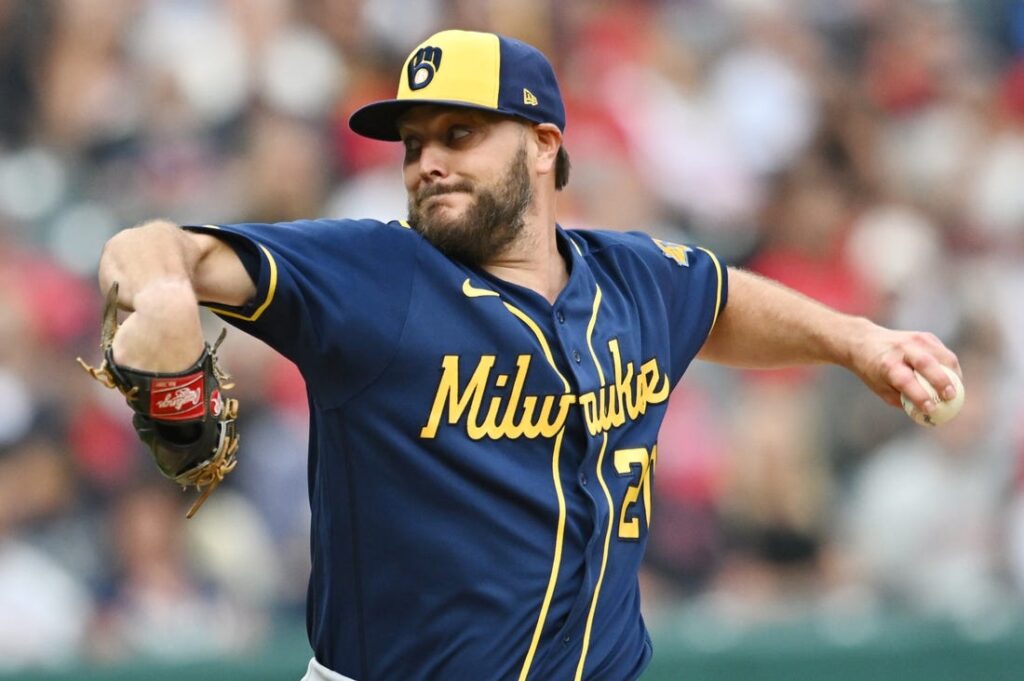 Photo: brewers vs lhp