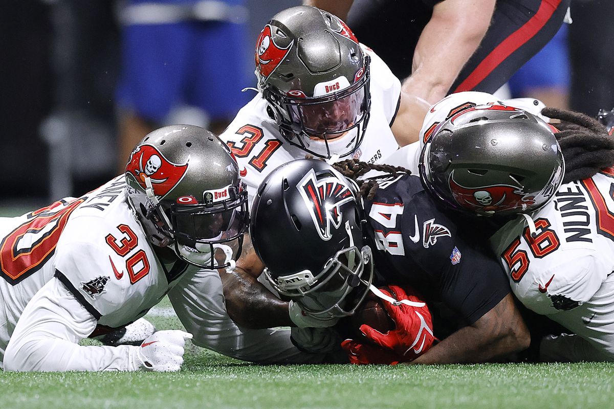 Photo: falcons bucs spread