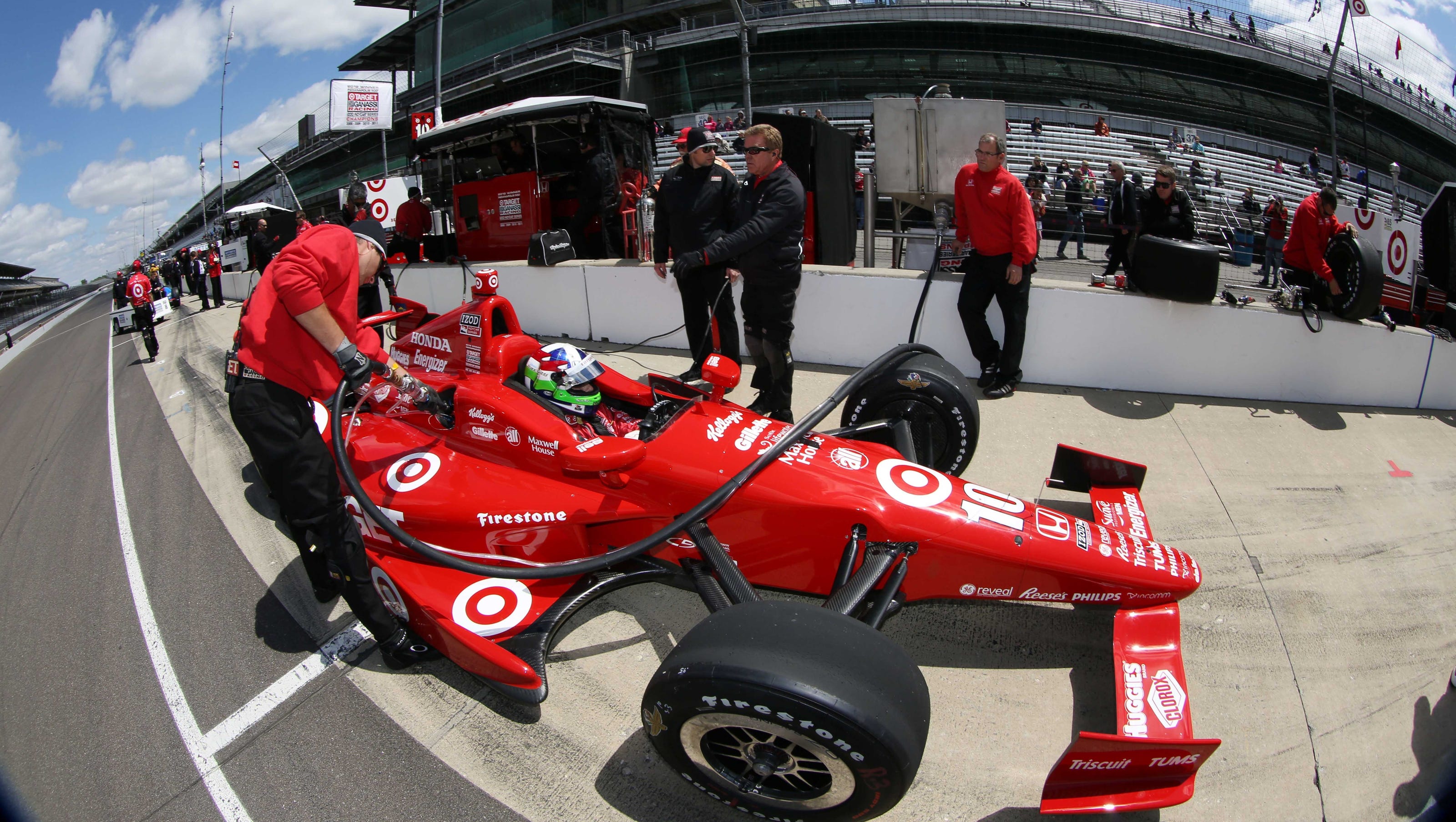 Photo: indycar car cost