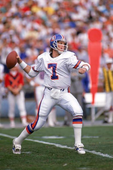 Photo: nfl quarterbacks 1980s