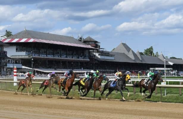 Photo: saratoga race season 2024