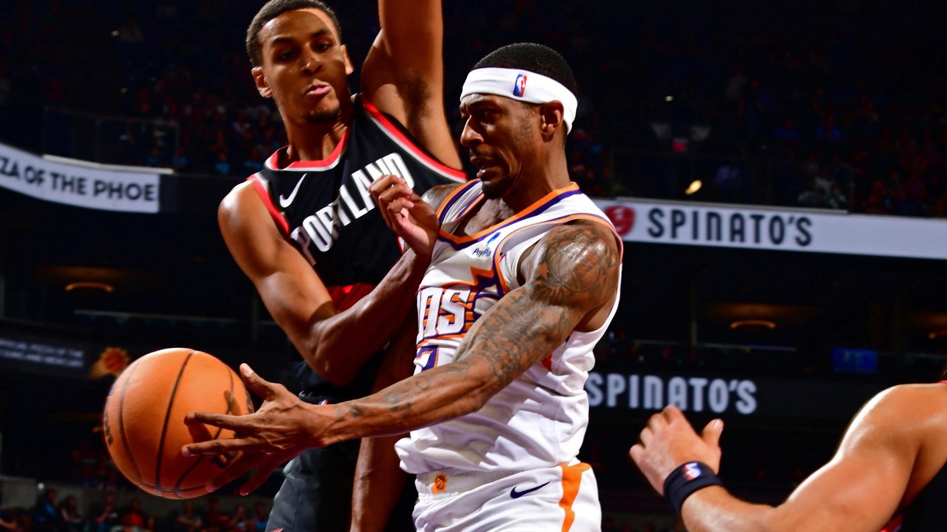 Photo: suns vs trail blazers score