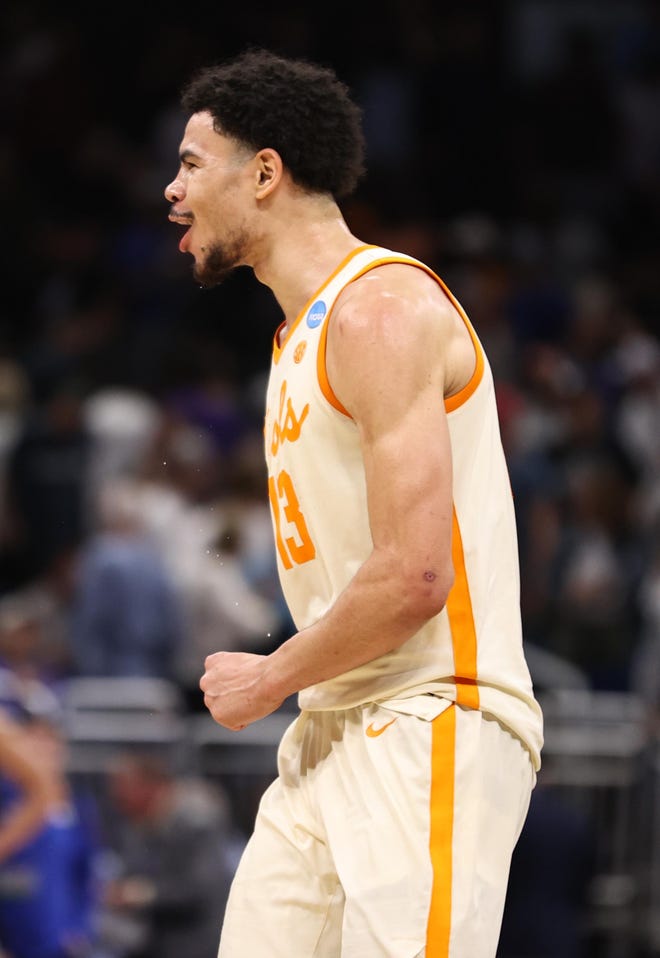 Photo: tennessee injuries march madness