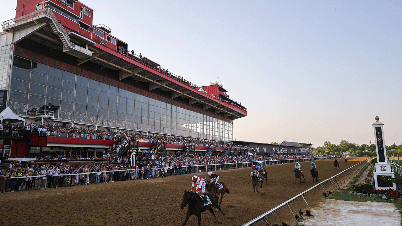 Photo: track record for the preakness