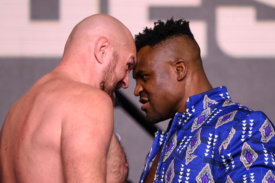 Photo: tyson fury vs ngannou odds